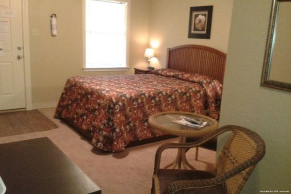 BOSQUE RESORT LODGE (Womack)